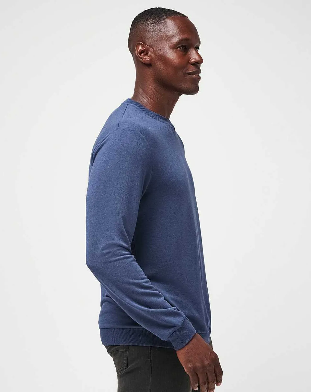 TravisMathew Hoodies & Sweatshirts>Amenities Crew