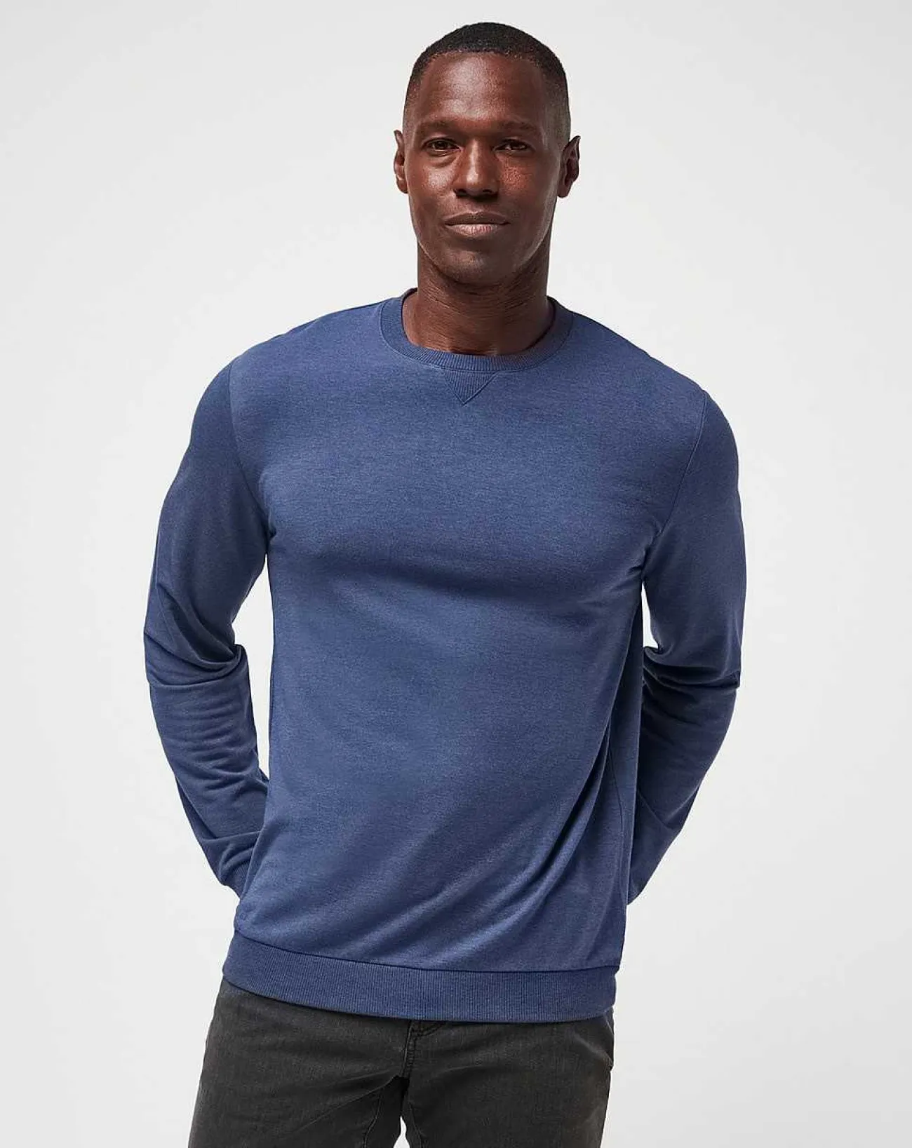 TravisMathew Hoodies & Sweatshirts>Amenities Crew