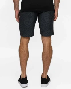 TravisMathew Shorts><noscript><img width=