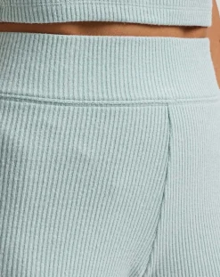 TravisMathew Shorts><noscript><img width=
