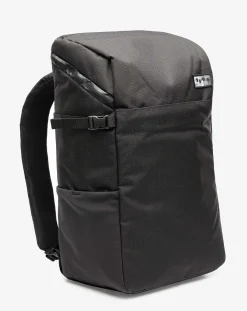 TravisMathew Luggage & Backpacks>Below Zero Backpack Cooler
