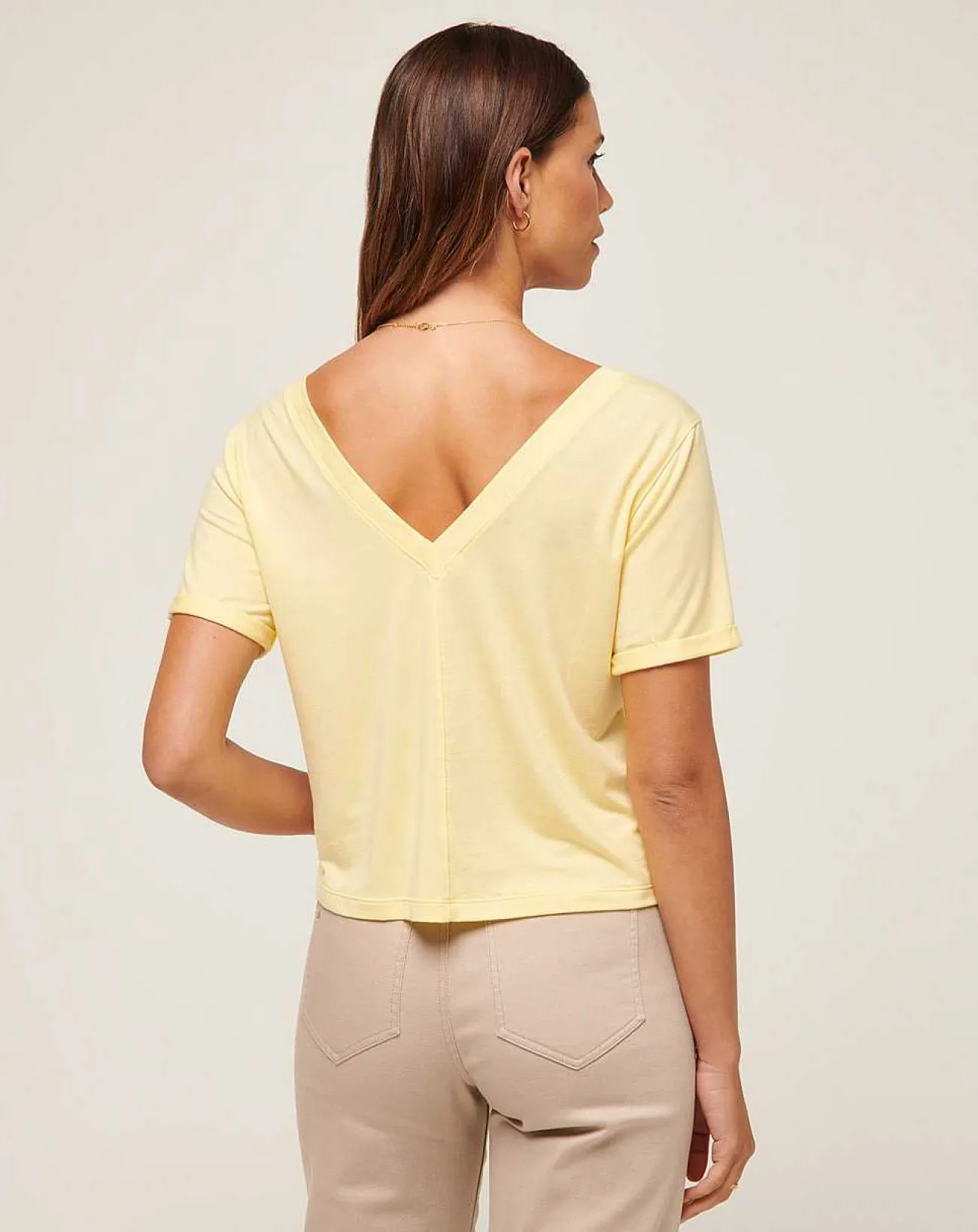 TravisMathew Shirts & Tops>Calm Waters Vneck Top