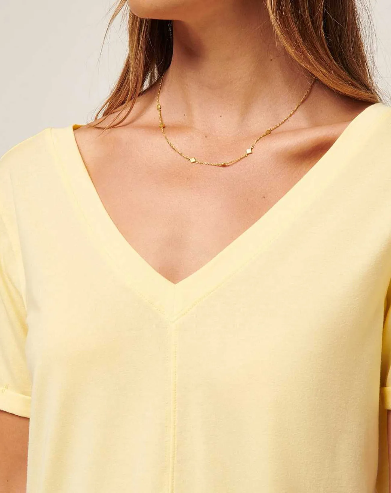 TravisMathew Shirts & Tops>Calm Waters Vneck Top
