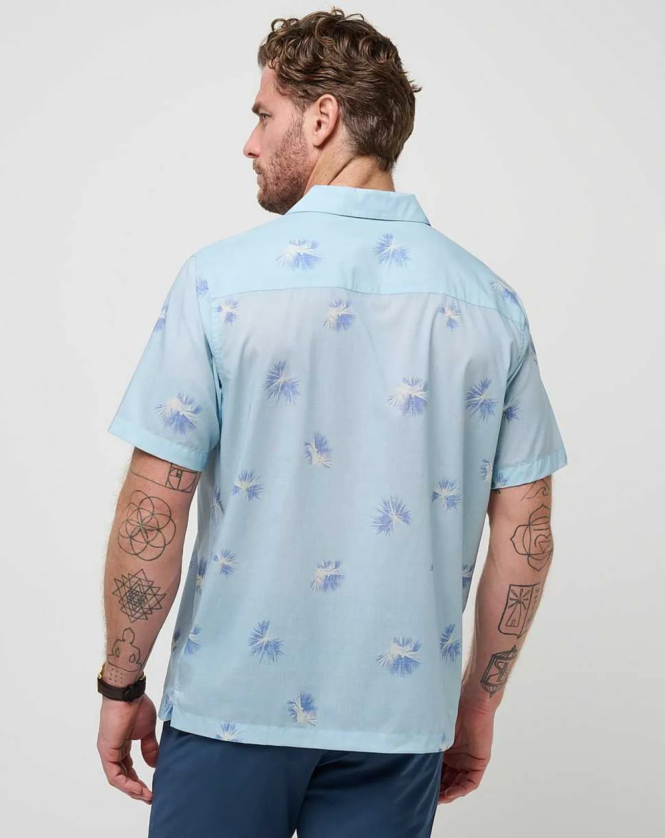 TravisMathew Polos>Casino Holiday Button-Up