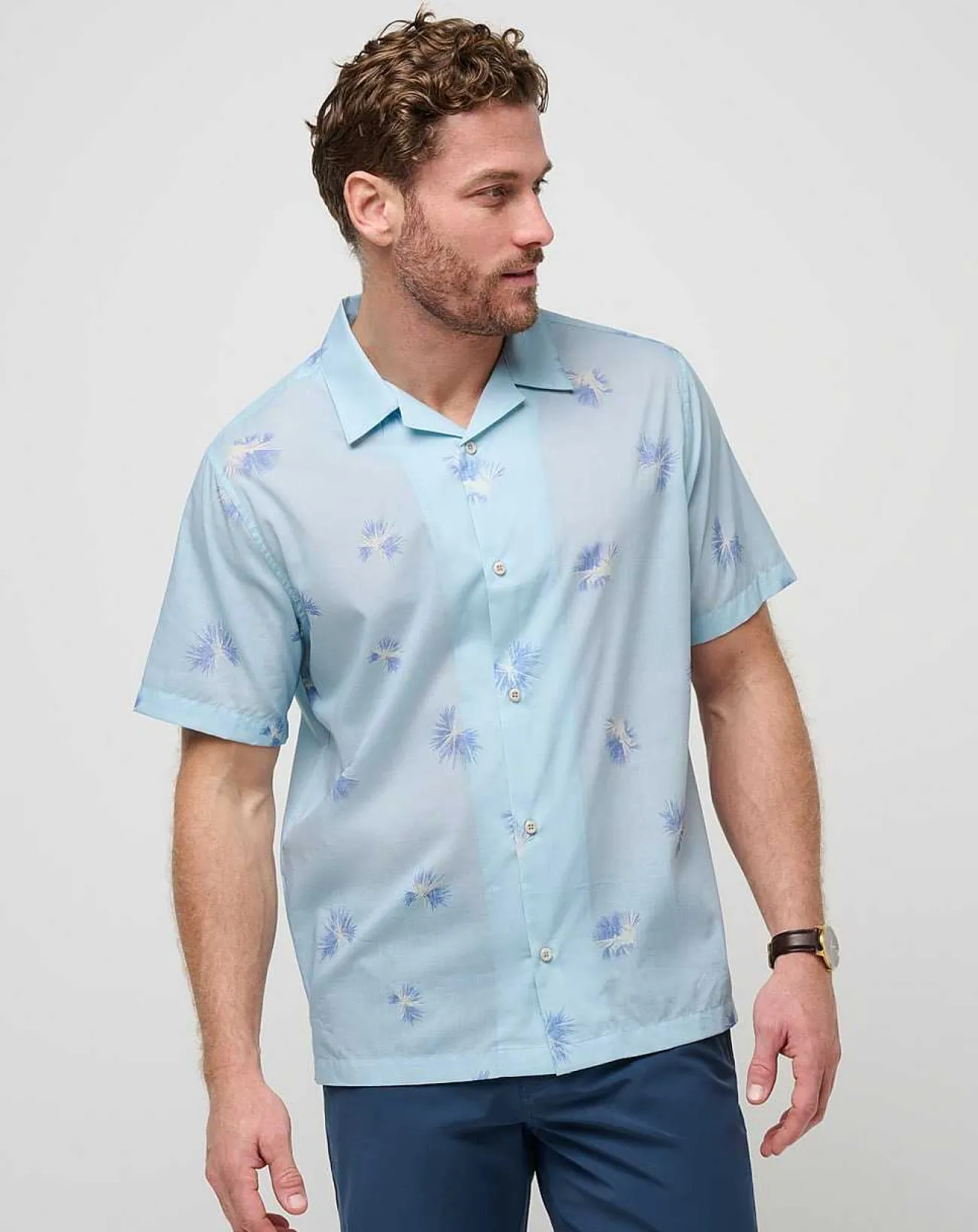 TravisMathew Polos>Casino Holiday Button-Up