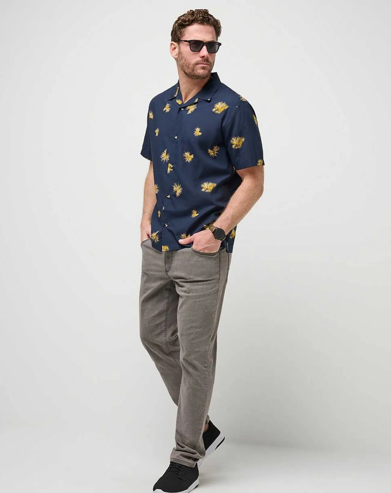 TravisMathew Polos>Casino Holiday Button-Up