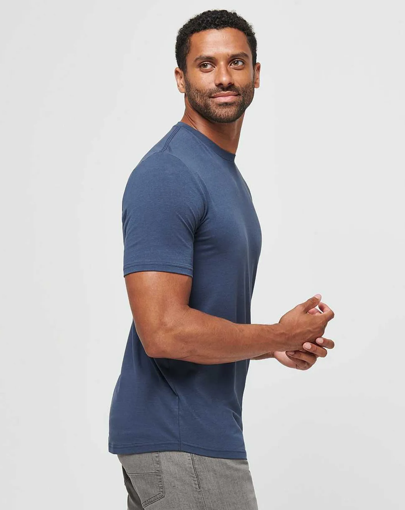 TravisMathew Tees>Cloud Crew Tee