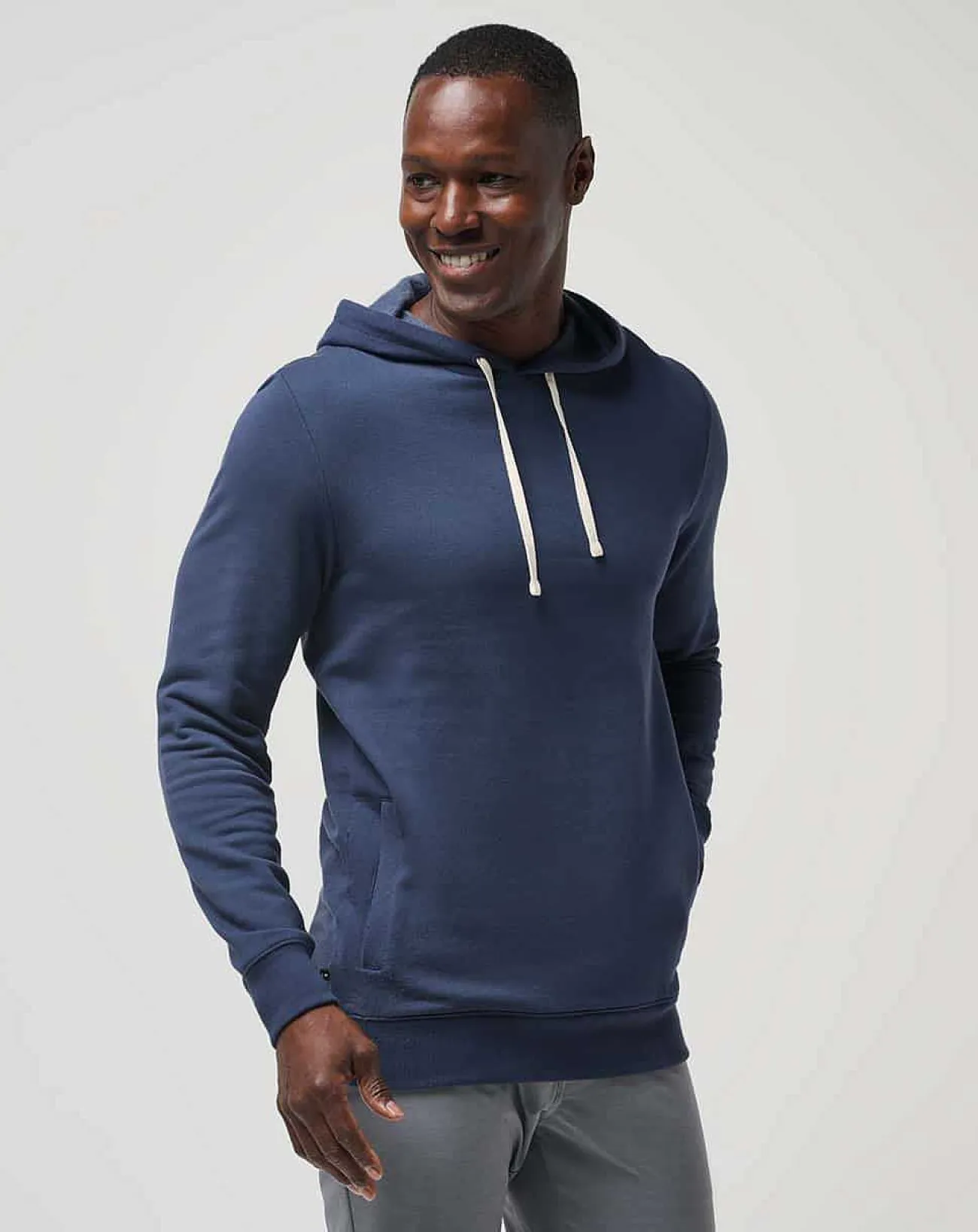 TravisMathew Hoodies & Sweatshirts>Cloud Hoodie
