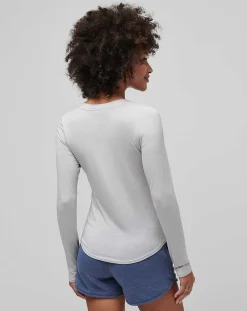 TravisMathew Shirts & Tops><noscript><img width=