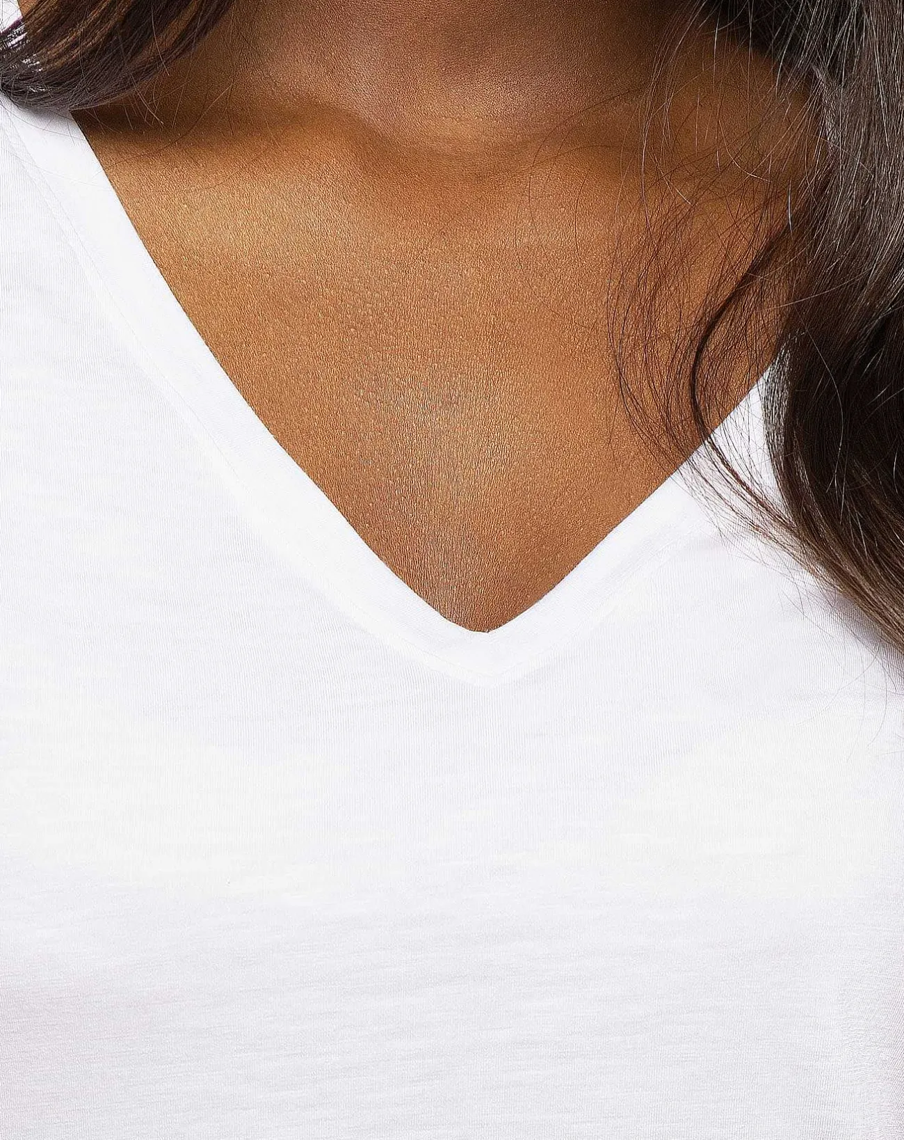 TravisMathew Tees>Day Or Night V-Neck Tee
