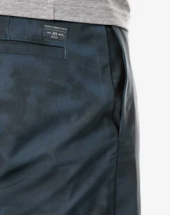 TravisMathew Shorts><noscript><img width=