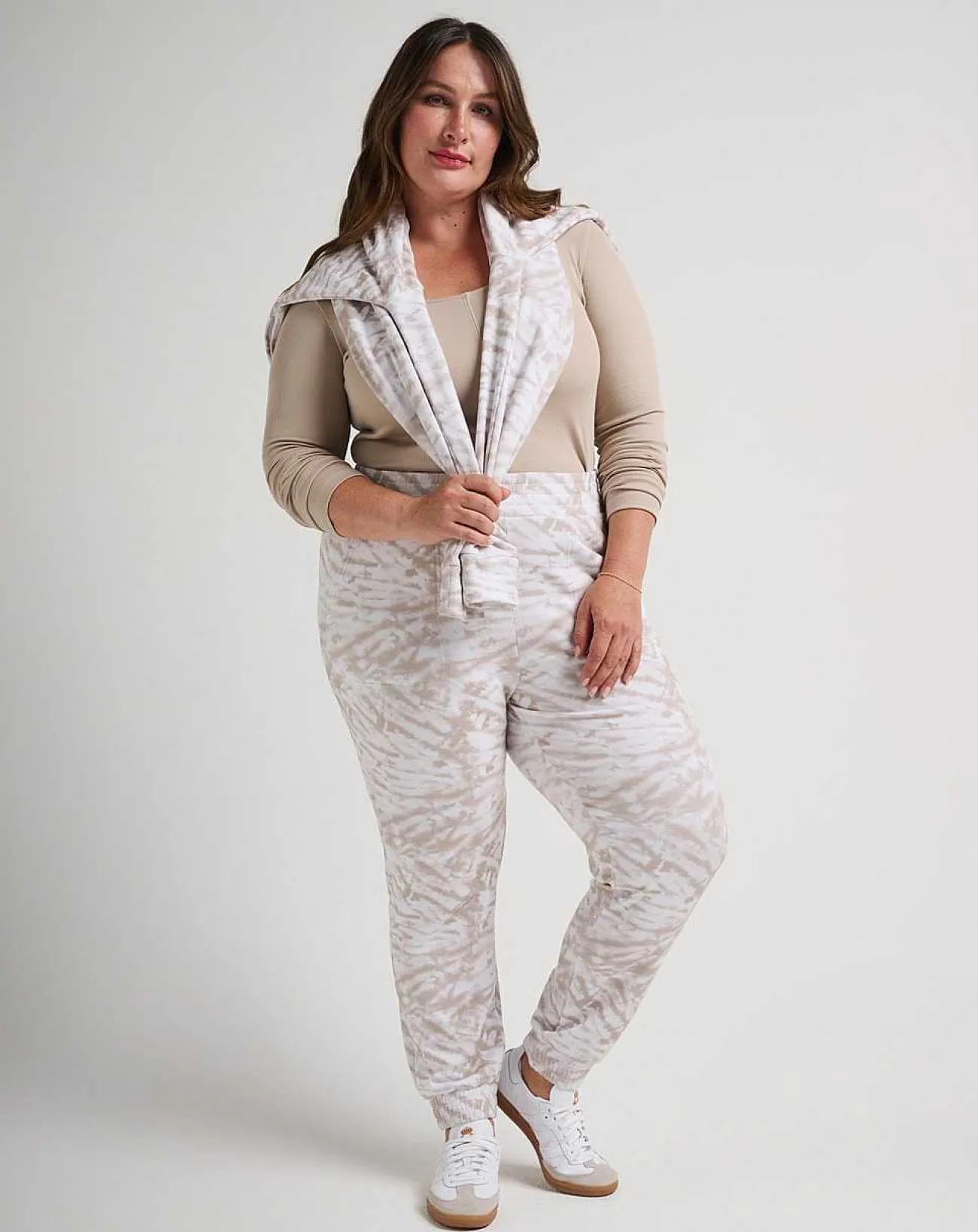 TravisMathew Pants>Flora And Fauna Cloud Fleece Jogger