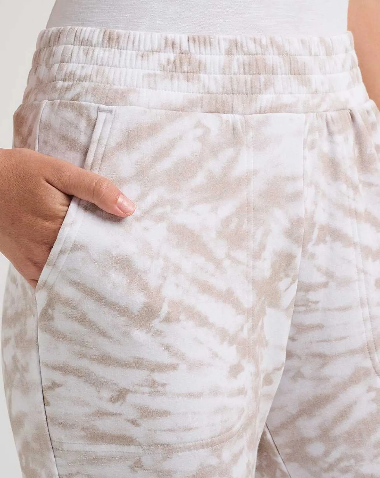 TravisMathew Pants>Flora And Fauna Cloud Fleece Jogger