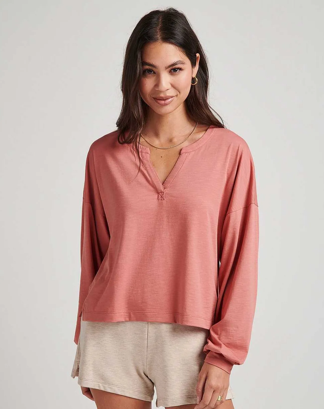 TravisMathew Shirts & Tops>Girls Night Top