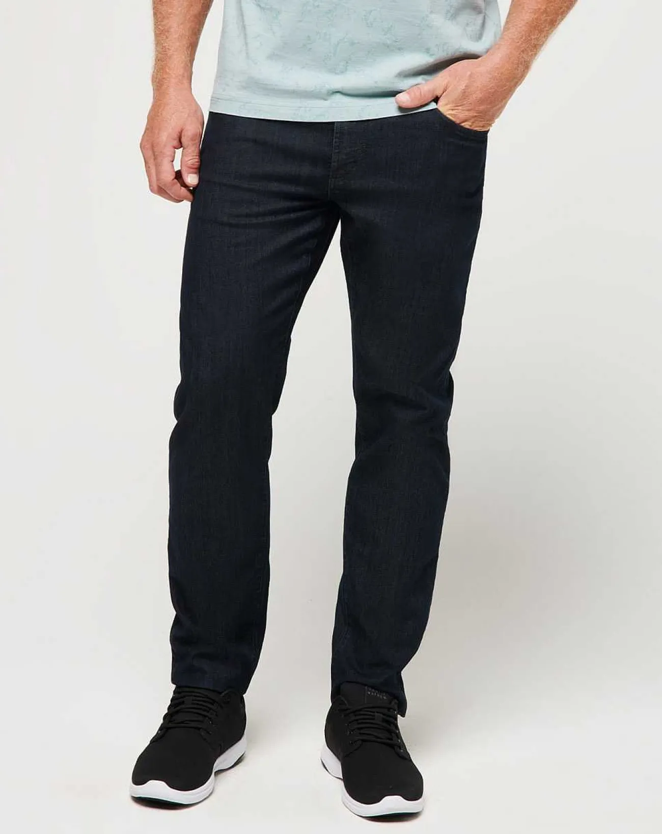 TravisMathew Pants>Legacy Featherweight Jeans
