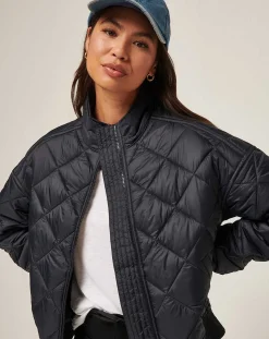 TravisMathew Jackets>Lights At Night Quilted Jacket