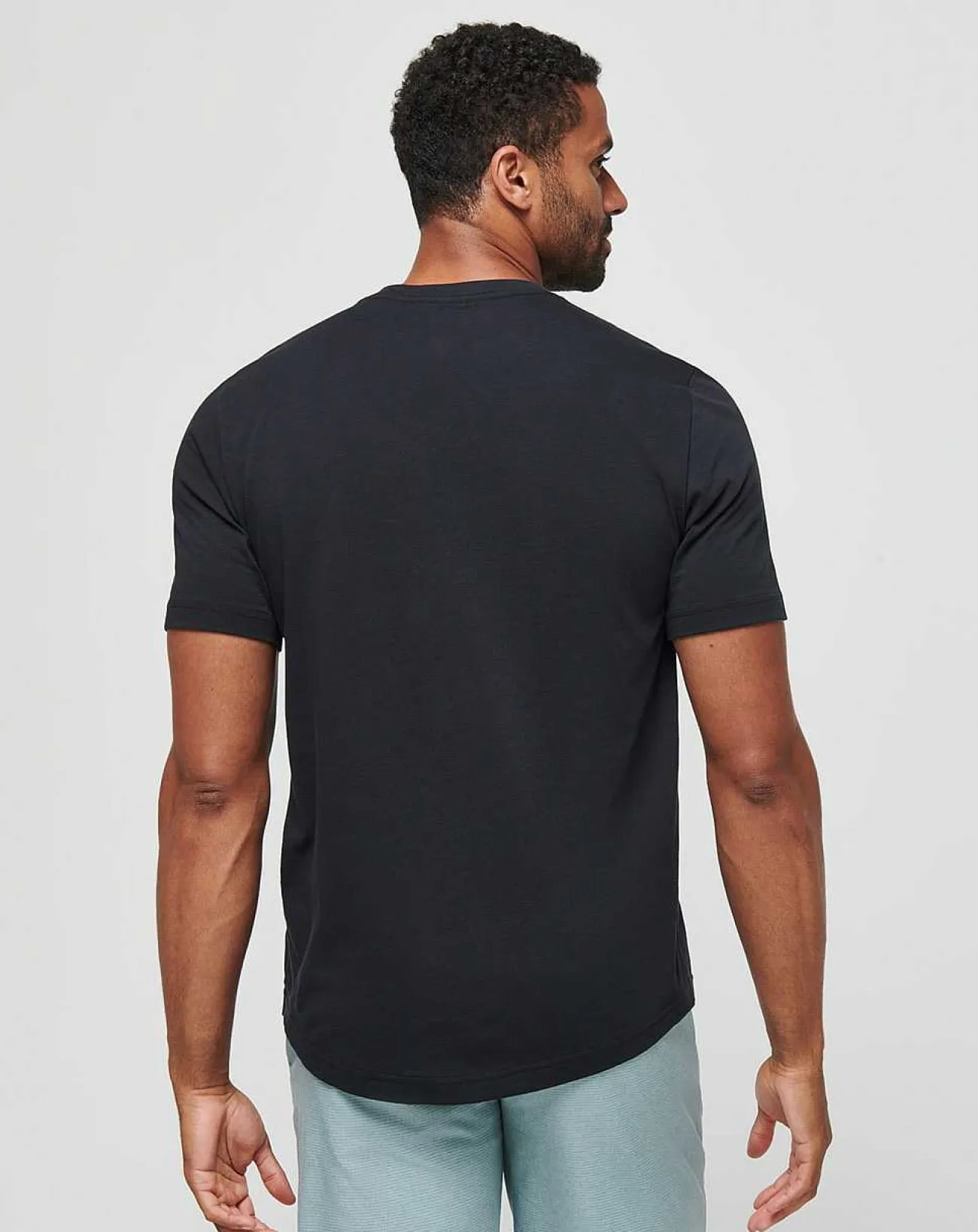 TravisMathew Tees>Living Aloha Tee