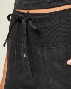 TravisMathew Pants><noscript><img width=