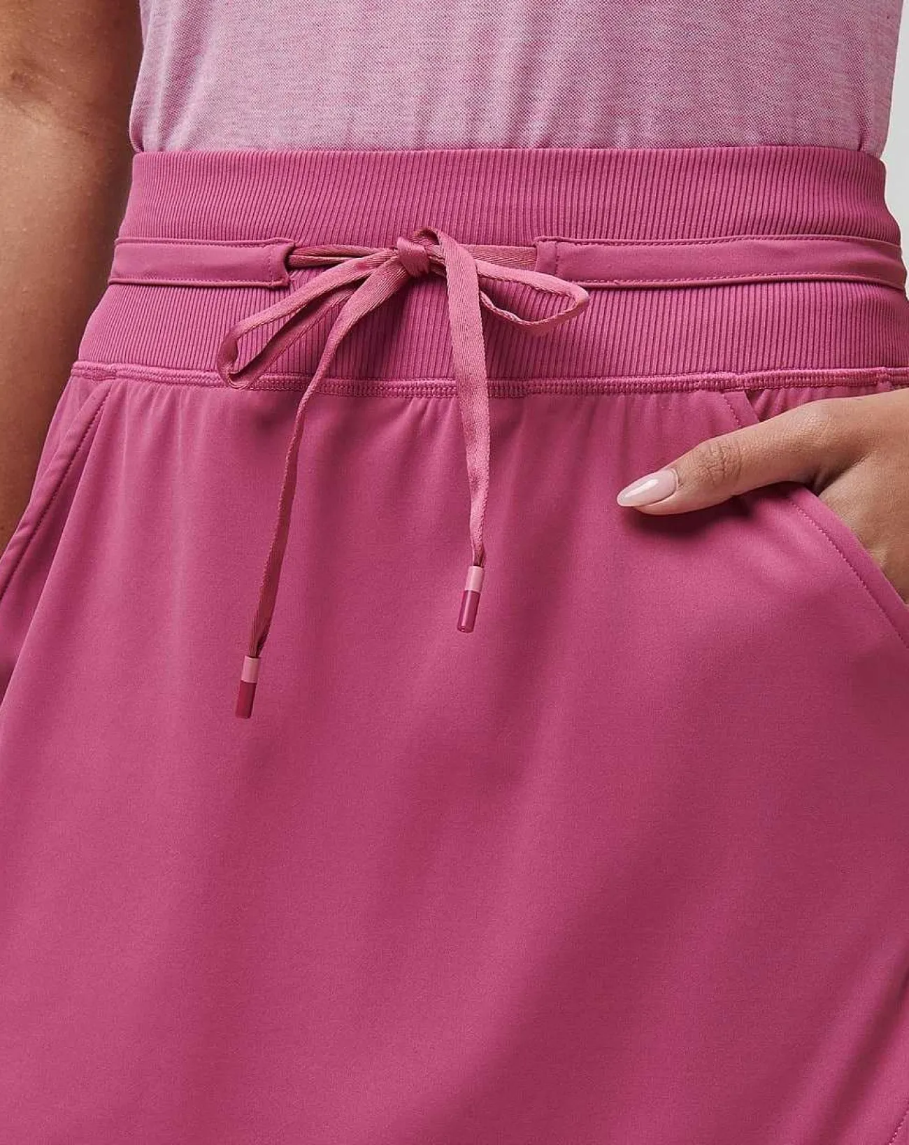 TravisMathew Skorts>Moveknit Tie Skort