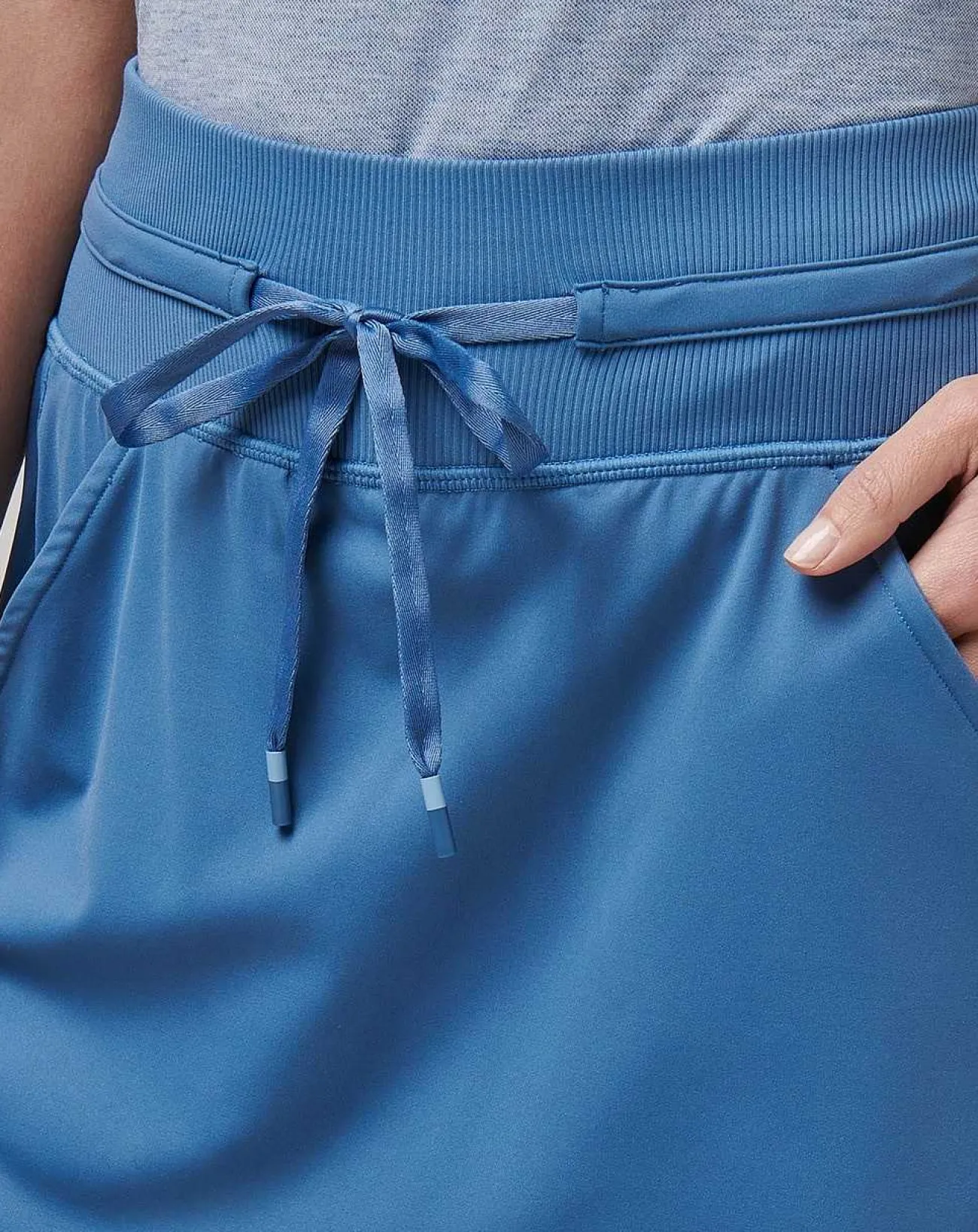 TravisMathew Skorts>Moveknit Tie Skort