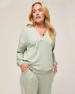 TravisMathew Hoodies & Pullovers><noscript><img width=