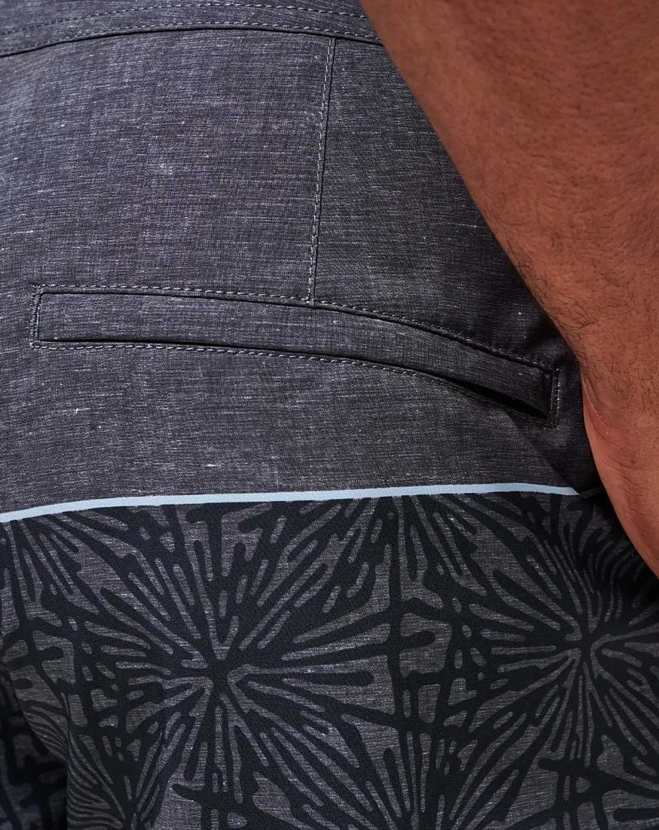 TravisMathew Shorts>Olo Boards Boardhort