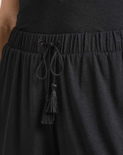 TravisMathew Shorts><noscript><img width=