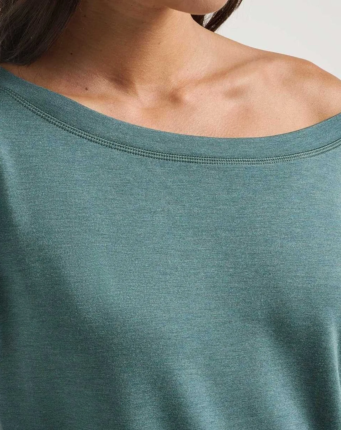 TravisMathew Shirts & Tops>Portugal Off The Shoulder Ponte Top