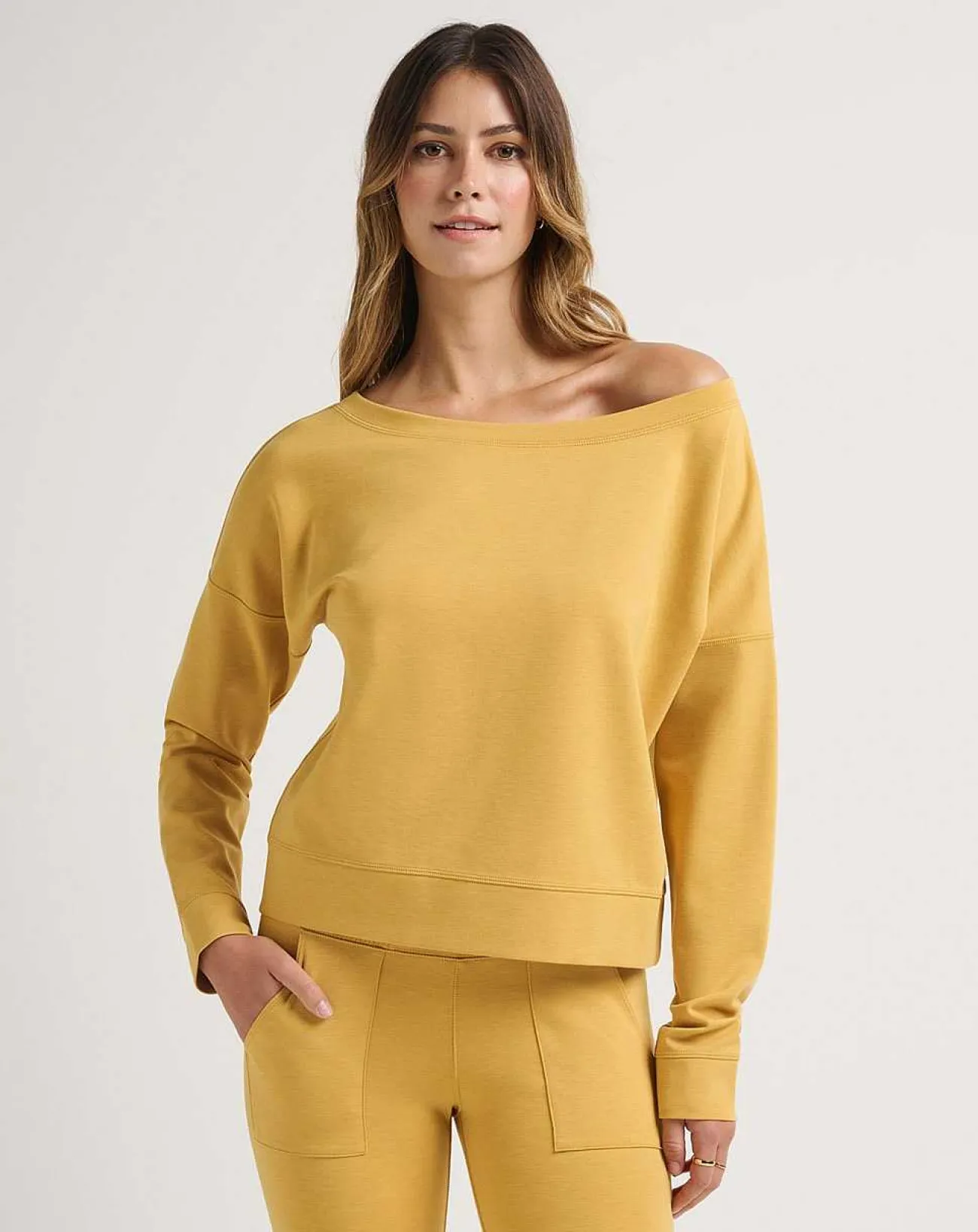 TravisMathew Shirts & Tops>Portugal Off The Shoulder Ponte Top