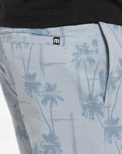 TravisMathew Shorts><noscript><img width=