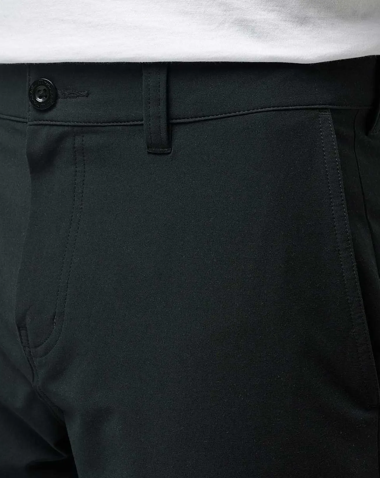 TravisMathew Shorts>Tech Chino Short 8In